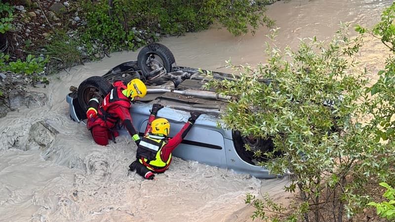 797b09a6-b9b9-4826-bc4f-70bc2bb4e35f Accident à Annot : une voiture immergée dans un cours d’eau