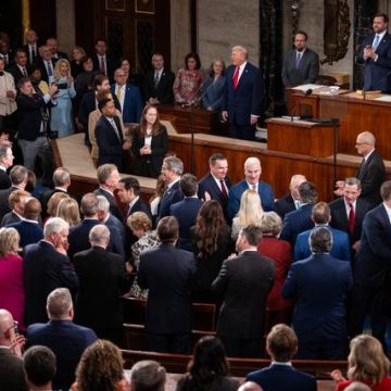 Le vote symbolique de la Chambre des représentants sur la guerre en Iran