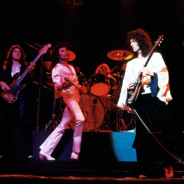 Un Hymne Planétaire Naît: ‘We Are The Champions’ de Queen