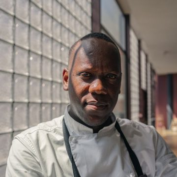 Harouna Sow Rencontre avec Harouna Sow, Chef Cuisinier à la Cité de Refuge