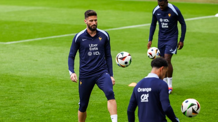 9b7a9c25-adf6-4b3a-a654-cbe720c5334d Les Centenaires de l’Équipe de France de Football