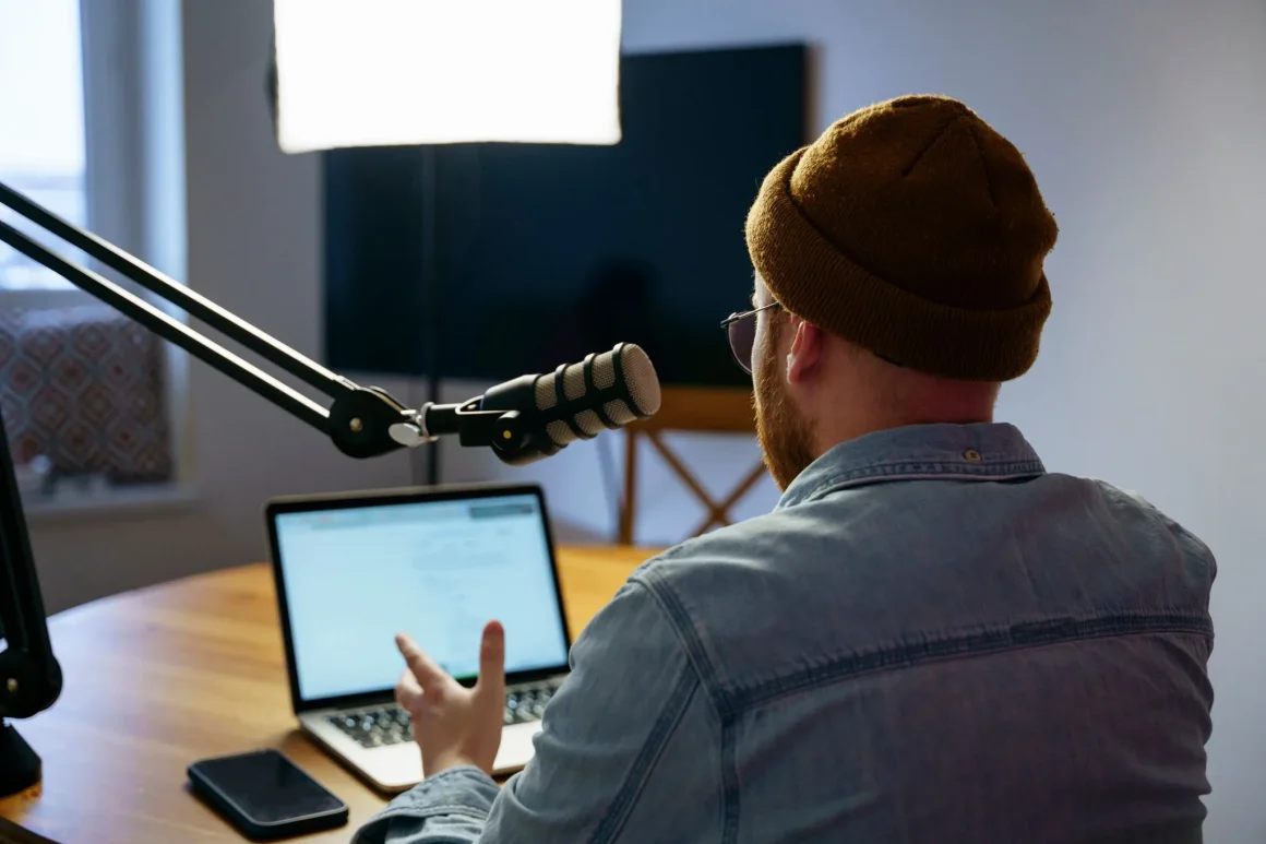 a5757cb3-8177-497d-997b-94f65c9d8df1 Radio France mise en demeure par l’Arcom pour sous-représentation du Rassemblement National