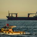 Des marins indiens bloqués sur un cargo en détresse