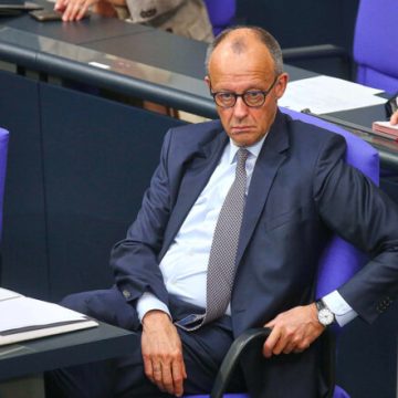 ac22baf6-d786-4b7c-8603-aabe449597ef Friedrich Merz Face à la Crise en Allemagne