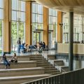 Quand les diplômés retournent à leurs racines: Le parcours vers la réinstallation
