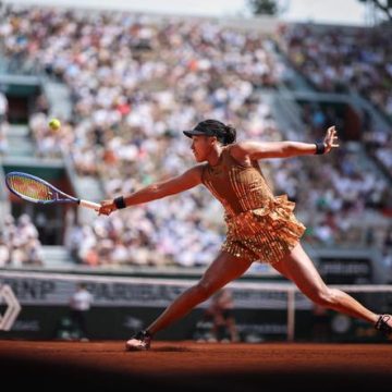 Naomi Osaka affronte Aryna Sabalenka en huitièmes de Roland-Garros 2026