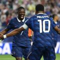 Les Bleus triomphent face à l’Irak malgré des conditions difficiles