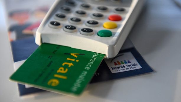 FRANCE-HEALTH-SOCIAL-SECURITY Le gouvernement envisage une réduction du remboursement de l’Assurance maladie