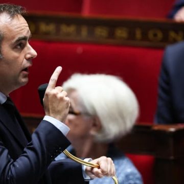 Les Défis Actuels des Travaux Parlementaires en France