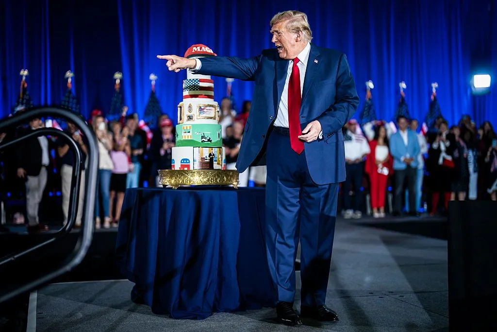 d76e7989-9bbb-4035-adfd-ebe05995d0b1 La Maison Blanche organise un événement de MMA pour l’anniversaire de Donald Trump