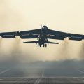 Un bombardier B-52 américain s’écrase en Californie
