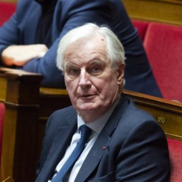 e8eba40b-881f-45fa-baca-9eb9de845387 Michel Barnier vise l’unité de la droite et du centre