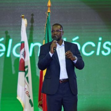 e922c9a6-d2e5-4dc6-9819-75680c1a438c Analyse politique d’Ousmane Sonko après son limogeage