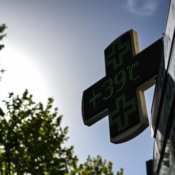 e963edfa-6307-4823-9e88-7f097db4c05e Record de température en France : une canicule intense se prolonge