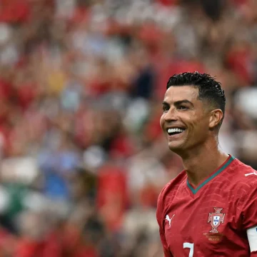 ecda47ce-24f2-4691-b04c-b1821aa978d4 Épreuves personnelles et carrière des figures du football français