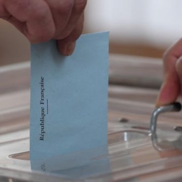 f9d95f56-e623-4d50-8d2b-949d05ed6cd2 Les dates de l’élection présidentielle 2027 confirmées