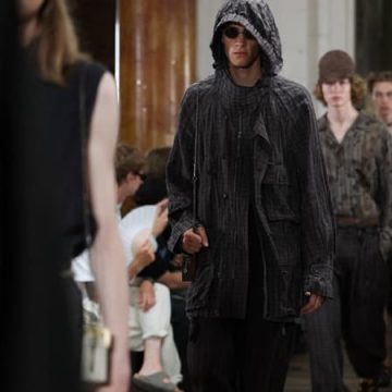 fb5233bb-4668-47bf-87a8-80e45d64e606 Rafraîchissements à la Fashion Week sous la canicule