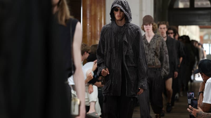 fb5233bb-4668-47bf-87a8-80e45d64e606 Rafraîchissements à la Fashion Week sous la canicule