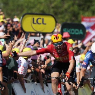 028515fd-3bc9-4b45-8ed9-063012baf428 Soren Waerenskjold remporte la 11e étape du Tour de France 2026