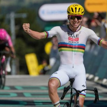 Tour de France 2026 : Tadej Pogacar en tête après la troisième étape