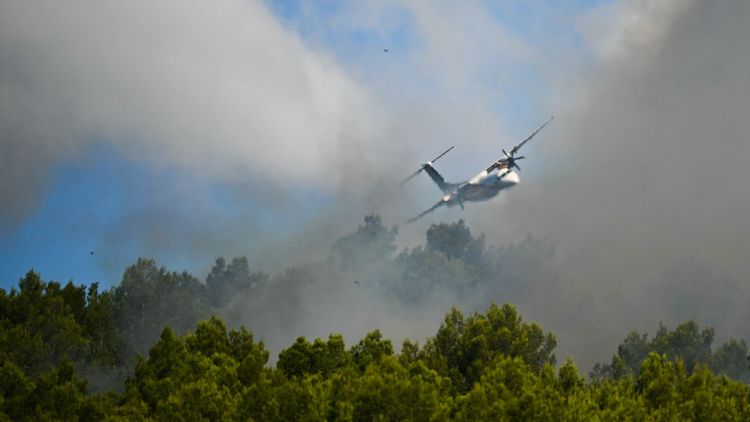 09abe50a-6d23-4760-951f-3e0a17042fc4 Incendies précoces dans le sud de la France : inquiétude et vigilance