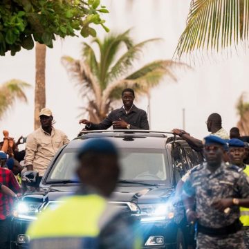 0b1a24a2-976b-40aa-ac83-826804a66cef La création du parti Kiiraay par le président Bassirou Diomaye Faye au Sénégal