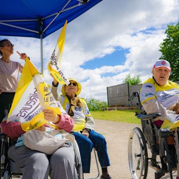 Les éclaireurs le défi vélo qui rassemble Les résidents de l’Ehpad Lépine Solidarités vivent leur Tour de France