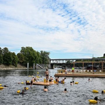 Ouverture de la baignade surveillée dans la Seine à Paris
