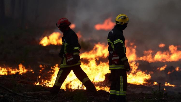 1a8e91e8-e9ae-44f1-9d36-4658ea8e1f4a Mobilisation des Maires de France pour les Incendies en Gironde