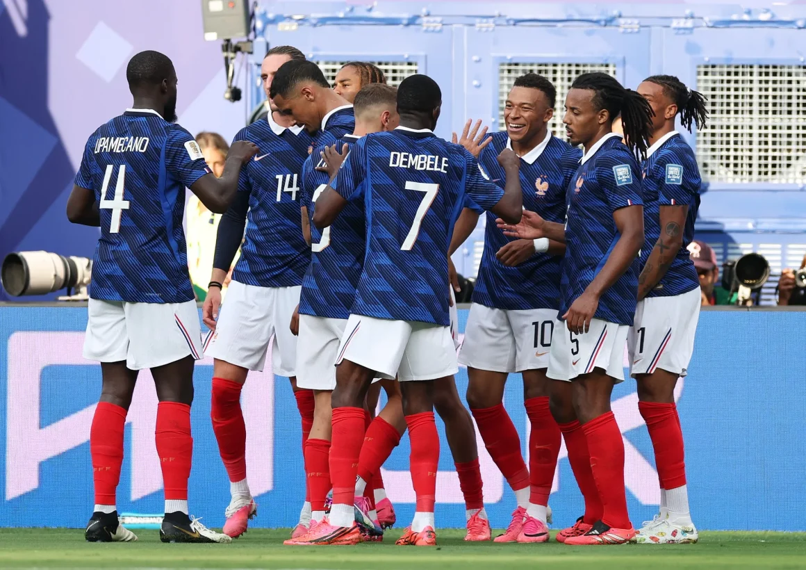 1fc54f85-8944-4e85-9552-49882fb6f974 Les Bleus suscitent l’admiration mondiale avant le match contre le Paraguay
