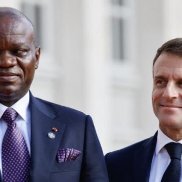 28084180-939a-43e8-bbfe-e3398c5c9c1a Visite officielle du président gabonais en France