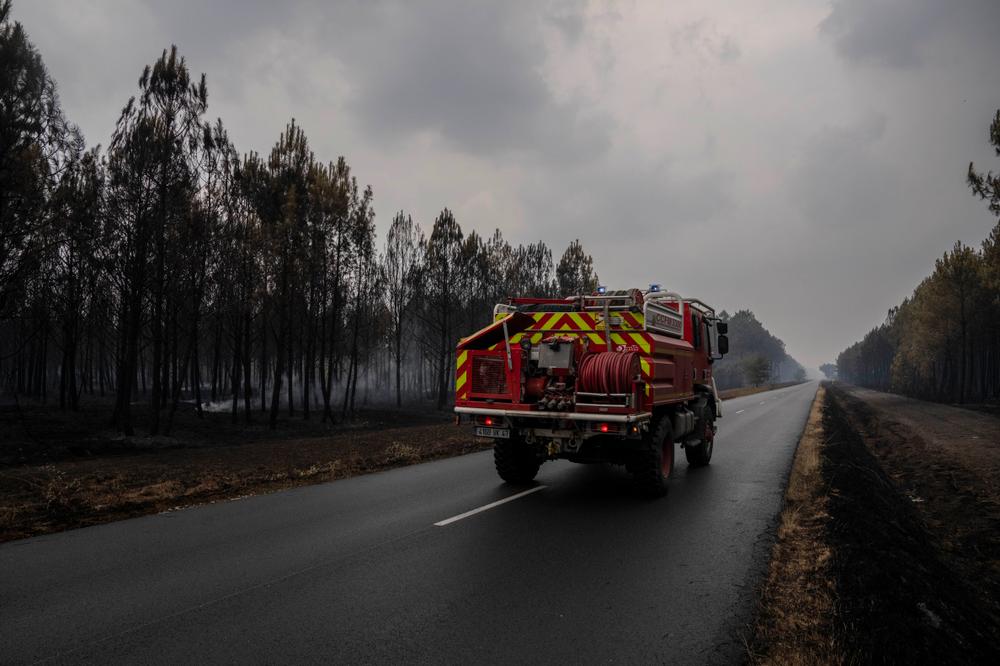 2c40c1b0-8901-47c5-86ac-5941114fba76 Évacuations massives et incendies dramatiques en Gironde et Espagne