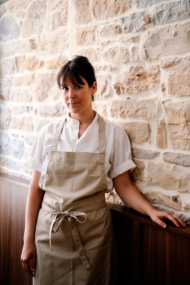 2f58fcf0-b787-49dc-b3e6-e99437984061 Surprise de cheffes – Emily Dader : Un parcours culinaire et trois recettes autour du poivron