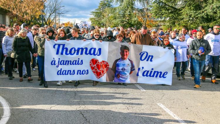 3109c190-da52-4198-93fb-8a4076e0c95d La juge requalifie le meurtre de Thomas Perotto avec circonstance aggravante de racisme