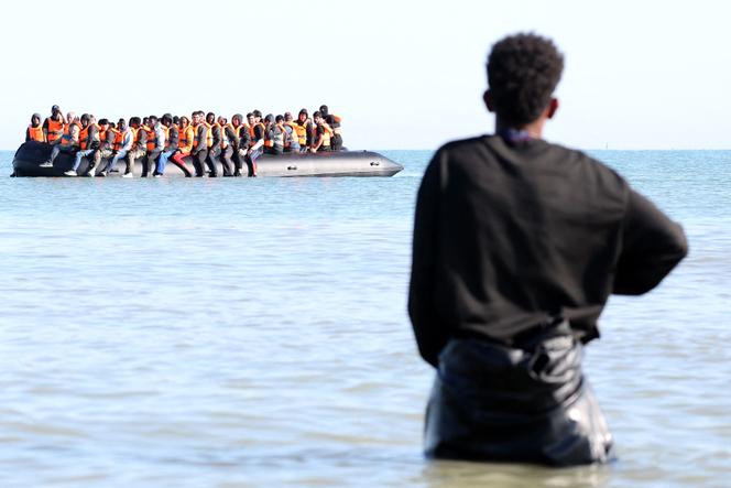 333459e6-021b-480c-8137-71aeffd5c615 Augmentation des traversées de migrants par la Manche