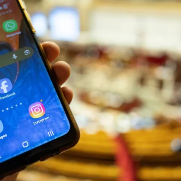 3c902725-3758-4488-9cad-da82c1299659 La France Prêt à Interdire les Réseaux Sociaux aux Moins de 15 Ans