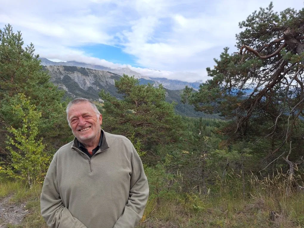 3cea5217-ce02-4a62-9bf0-d7bc230c667c Roger Isoard et les Monges : Rencontre avec un Passionné de Nature