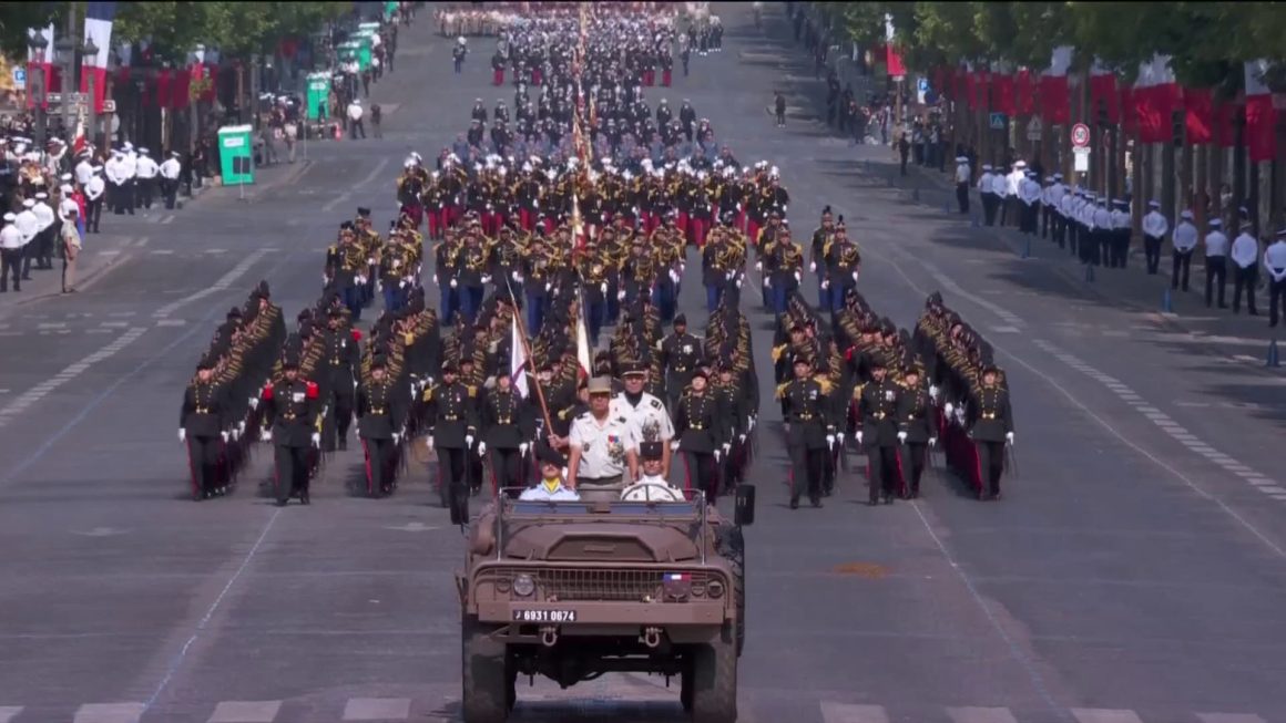 3fd7ac36-5007-4166-af20-1635b3523a69 Le dernier défilé militaire du 14-Juillet présidé par Emmanuel Macron