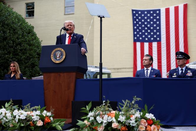 42848071-3ce1-46b8-a7f8-b61048693b52 Suspension d’un agent de Donald Trump pour paris sur le contenu des discours
