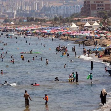 Summer In Algeria Problèmes de privatisation des plages en Algérie