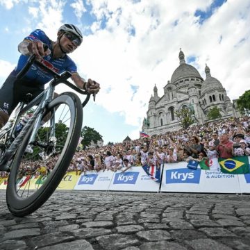 45b765c3-dbda-44b9-91b5-610795854dd8 Van der Poel remporte une étape légendaire à Paris