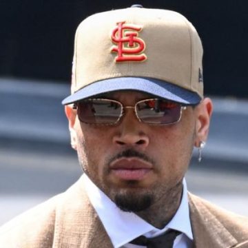 4ef13e9d-bedb-4dfc-8eab-55fac8fe1711 Chris Brown plaide coupable et attend sa condamnation