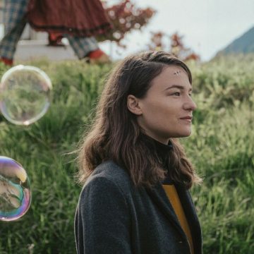 4f0d6f58-96d1-405b-a6c1-332ded694261 Critique du film « Seule La Vie »