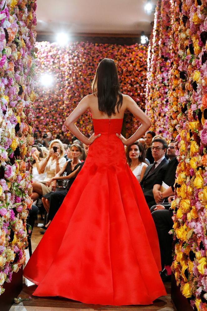 51505827-3bac-44ac-a2f5-372f13ec21a1 Un défilé mémorable de Raf Simons chez Dior