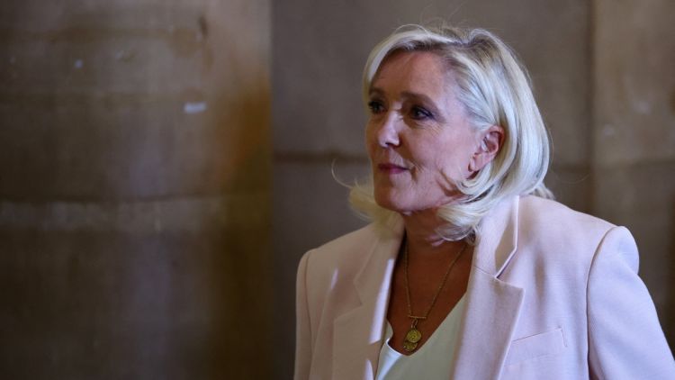 5a510535-3bd6-4a5e-bbe4-0986e8f1def7 Marine Le Pen confirme sa candidature à l’élection présidentielle après sa condamnation