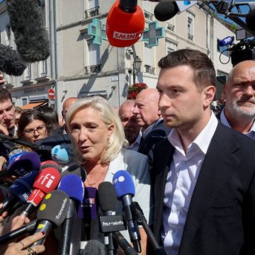 FRANCE-POLITICS-ELECTION-FAR-RIGHT Marine Le Pen officiellement candidate : une nouvelle campagne pour le Rassemblement national