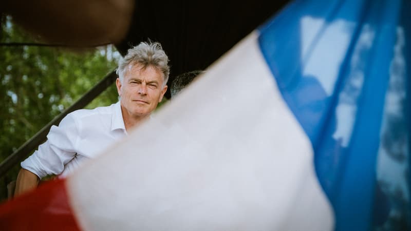 5cc0f70e-bf1e-409d-8512-012c4b42c208 Fabien Roussel prépare son retour politique