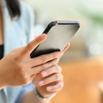 5f9885e7-ce2c-4159-8453-a9f468507aca Les Français et les bonnes manières dans les messages