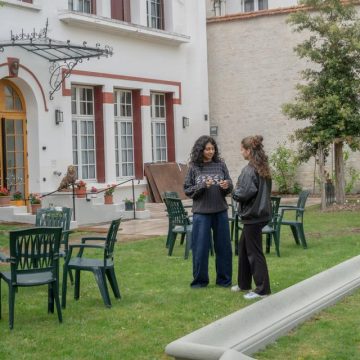 61a408f0-ad40-4a63-9ebf-8a238a4f291f L’art de se loger à Paris pour les jeunes en période de crise du logement