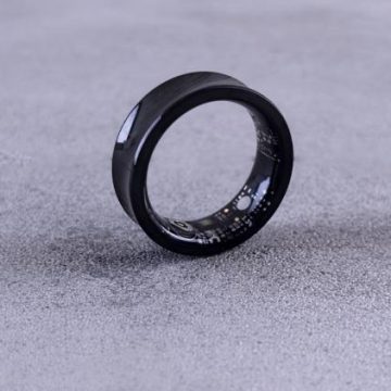 671e8fdd-6e17-497a-a11d-8db157c1b936 Une Anglaise découvre sa grossesse grâce à une bague connectée